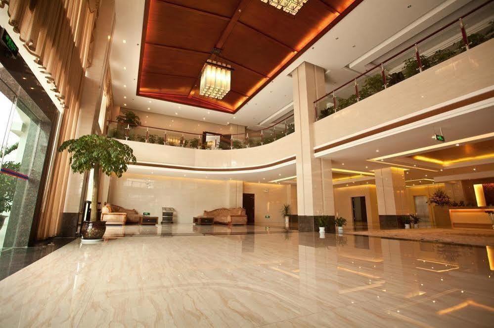 Gushen Hotel Mile Branch Honghe 外观 照片